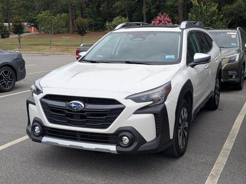 Crystal White Pearl 2023 Subaru Outback Touring XT