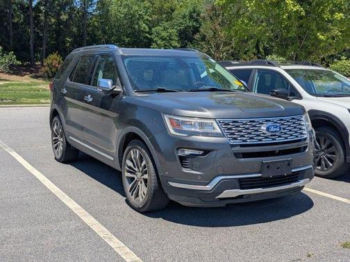 Magnetic 2018 Ford Explorer Platinum
