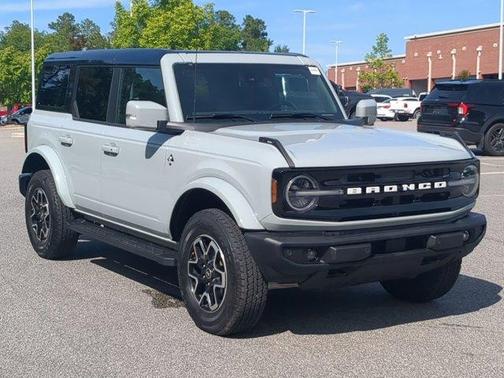 Cactus 2024 Ford Bronco Outer Banks