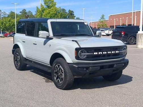 Cactus 2024 Ford Bronco Outer Banks