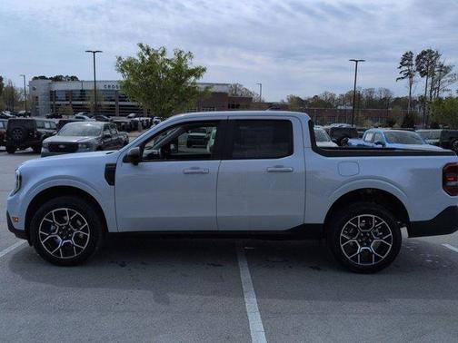 White Metallic 2026 Ford Maverick Lariat