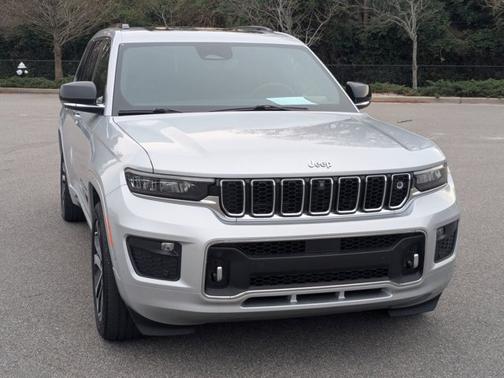 2022 Jeep Grand Cherokee OVERLAND