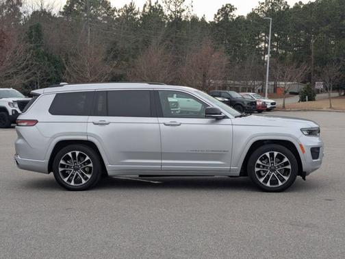 2022 Jeep Grand Cherokee OVERLAND