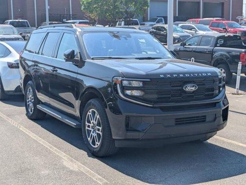 Black Metallic 2025 Ford Expedition Active