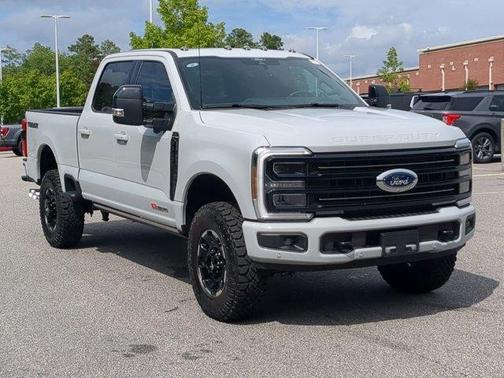 Avalanche 2026 Ford F-350 Platinum