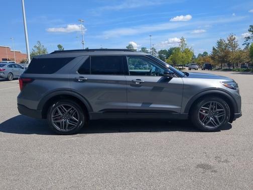 CARBONIZED GRAY METALLIC 2025 Ford Explorer ST