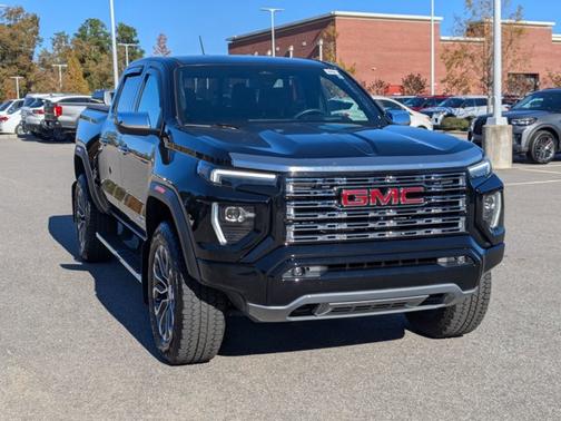 2023 GMC Canyon DENALI