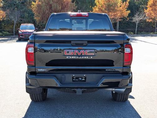 2023 GMC Canyon DENALI