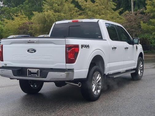 Oxford White 2026 Ford F-150 XLT