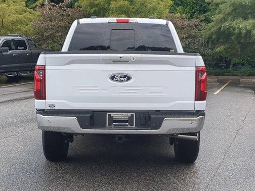Oxford White 2026 Ford F-150 XLT