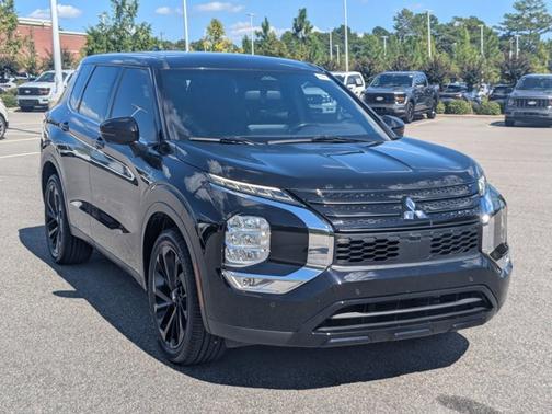 2023 Mitsubishi Outlander SE BLACK EDITION