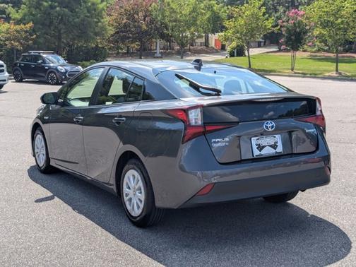 2022 Toyota Prius LE