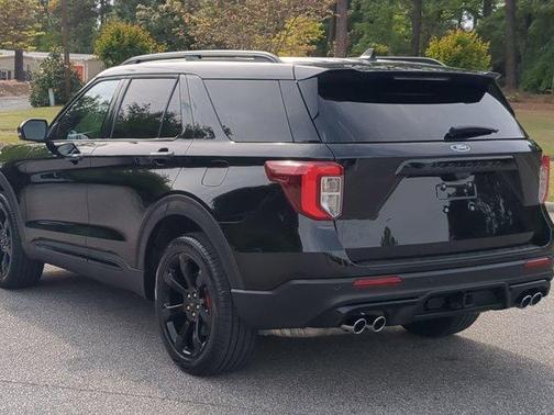 Black Metallic 2024 Ford Explorer ST