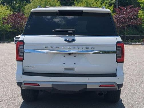 Oxford White 2022 Ford Expedition Limited