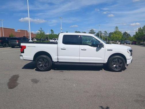 Oxford White 2024 Ford F-150 Lightning Flash