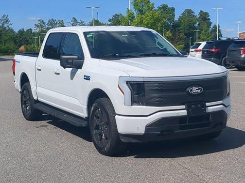 Oxford White 2024 Ford F-150 Lightning Flash