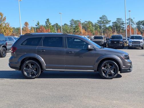 2020 Dodge Journey CROSSROAD