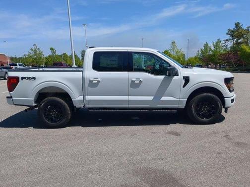 Oxford White 2026 Ford F-150 XLT