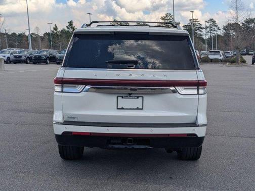 2022 Lincoln Navigator Reserve