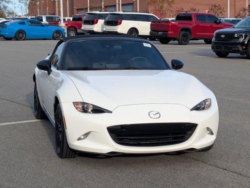 2021 Mazda MX-5 Miata SPORT