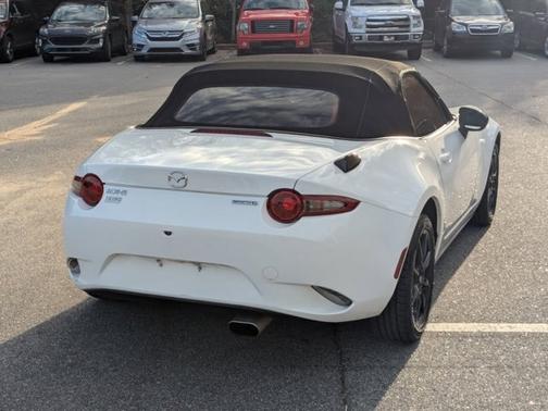 2021 Mazda MX-5 Miata SPORT