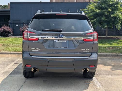 2023 Subaru Ascent LIMITED 8-PASSENGER