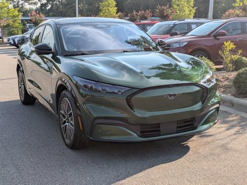 2024 Ford Mustang Mach-E PREMIUM