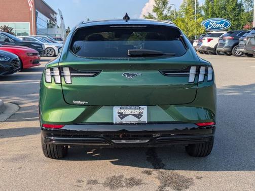 2024 Ford Mustang Mach-E PREMIUM