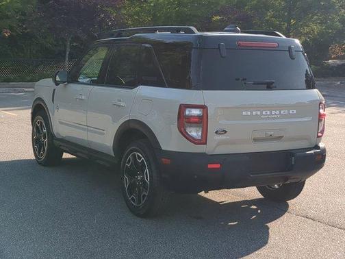 Beige 2025 Ford Bronco Sport Outer Banks