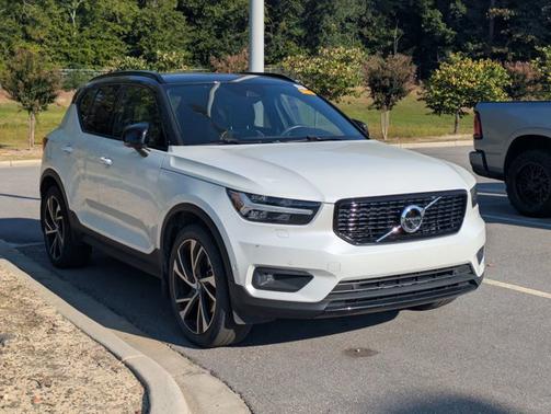 2021 Volvo XC40 T4 R-DESIGN