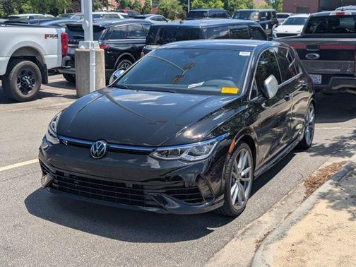 Mythos Black Metallic 2024 Volkswagen Golf R 2.0T