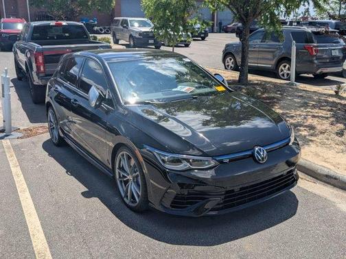 Mythos Black Metallic 2024 Volkswagen Golf R 2.0T