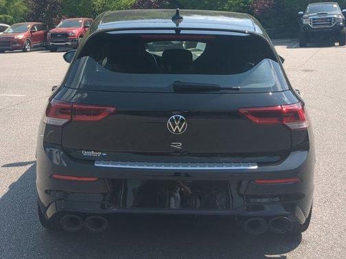 Mythos Black Metallic 2024 Volkswagen Golf R 2.0T