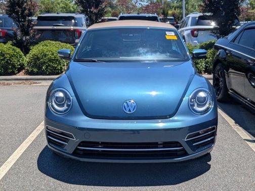 Deep Sea Teal w/ Beige Top 2018 Volkswagen Beetle 2.0T Coast