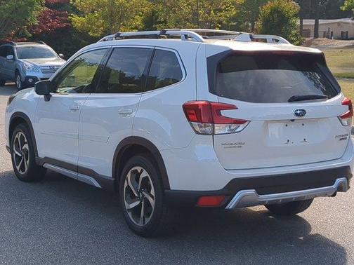 Crystal White Pearl 2023 Subaru Forester Touring