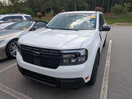 Oxford White 2024 Ford Maverick Lariat