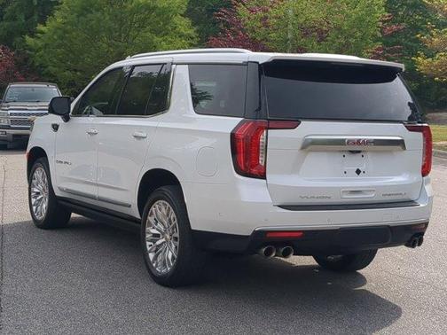 White Frost Tri-Coat 2024 GMC Yukon Denali