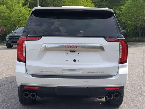 White Frost Tri-Coat 2024 GMC Yukon Denali