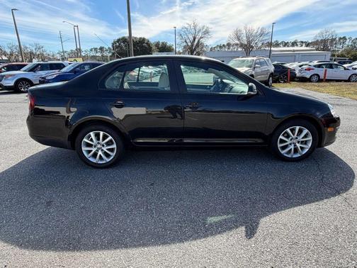 2010 Volkswagen Jetta Limited Edition