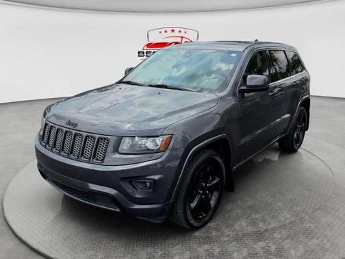 Granite Crystal Metallic Clearcoat 2015 Jeep Grand Cherokee Altitude