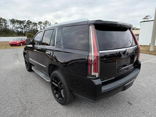 2015 Cadillac Escalade Luxury