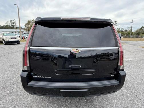 2015 Cadillac Escalade Luxury