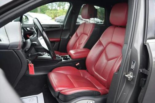 2015 Porsche Macan S