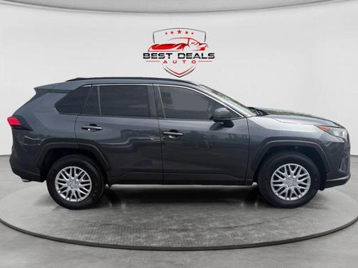 Magnetic Gray Metallic 2019 Toyota RAV4 LE