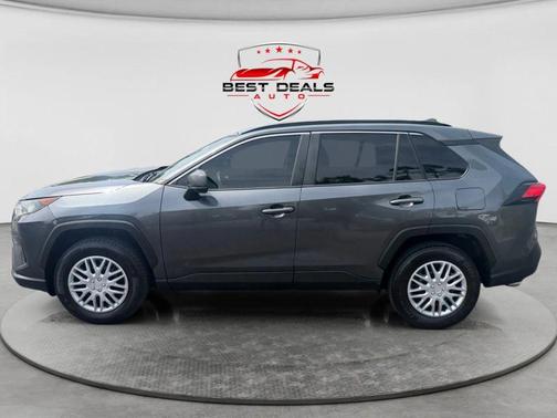 Magnetic Gray Metallic 2019 Toyota RAV4 LE