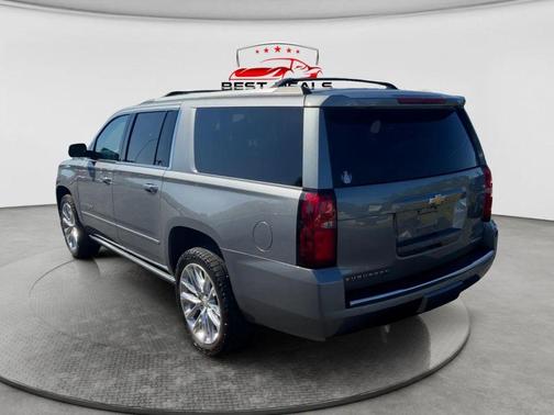 Silver 2019 Chevrolet Suburban Premier
