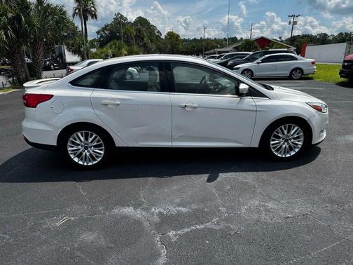 2018 Ford Focus Titanium