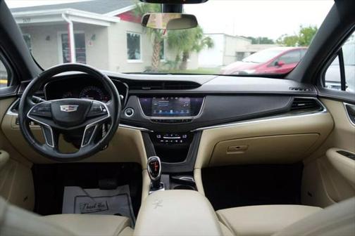 2017 Cadillac XT5 Base