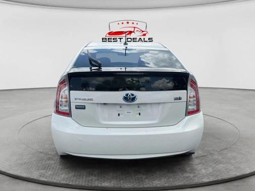 Blizzard Pearl 2015 Toyota Prius Persona Series Special Edition