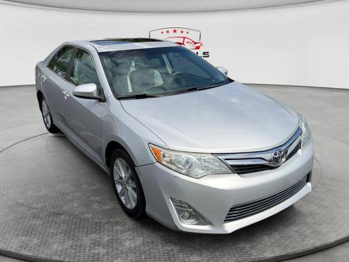 Classic Silver Metallic 2013 Toyota Camry XLE